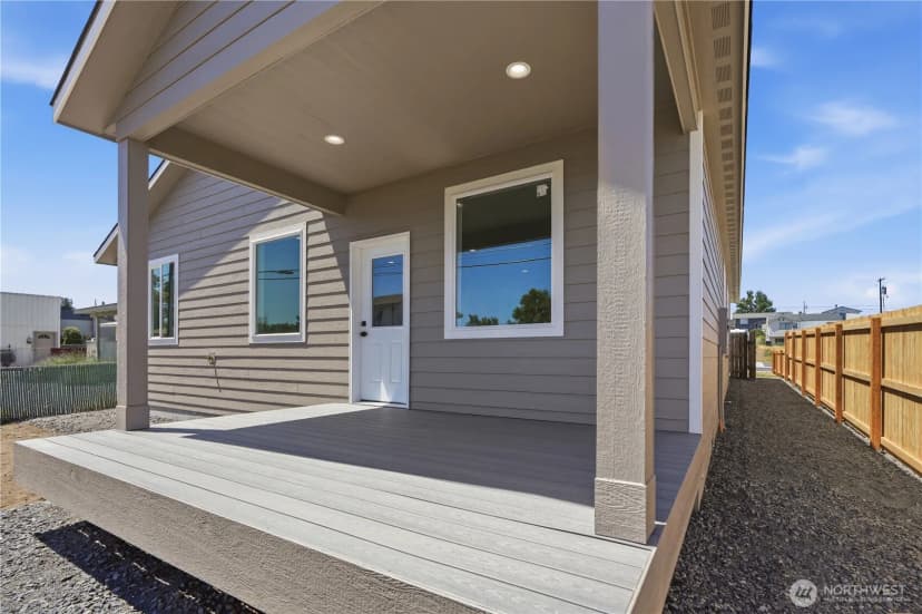 Property photo for 38 N Ginkgo Street, Soap Lake photo 38