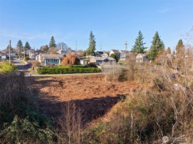 Property photo for 1403 E Lennox, Tacoma photo 4
