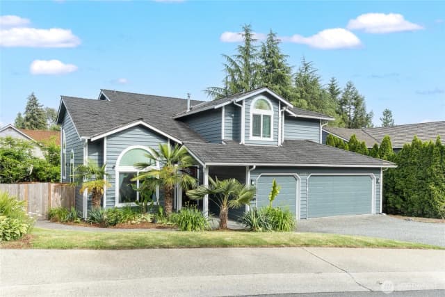 Property photo for 10927 Ne 157th Street, Bothell photo 3