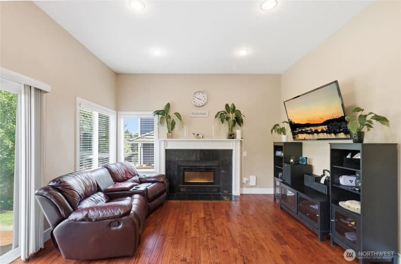 Property photo for 10927 Ne 157th Street, Bothell photo 16