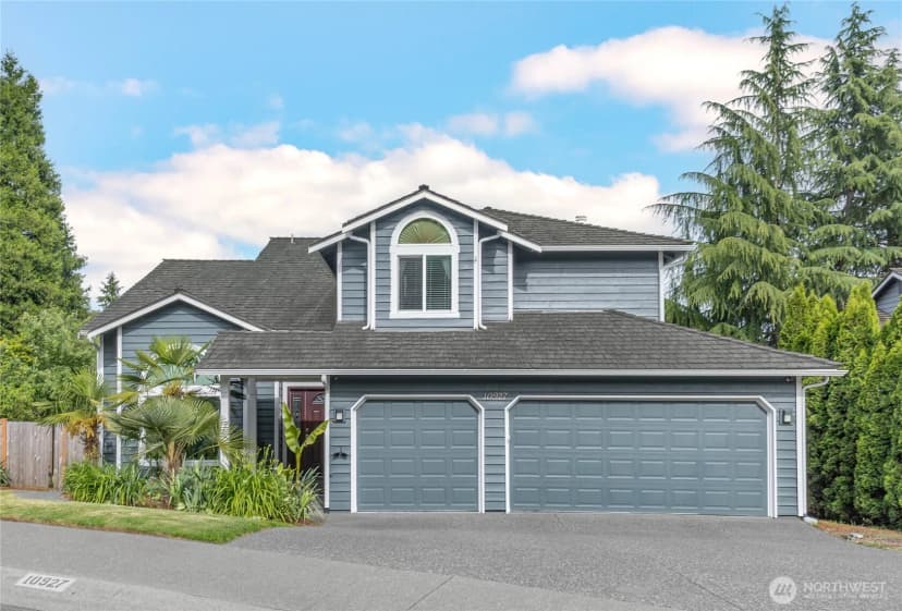 Property photo for 10927 Ne 157th Street, Bothell photo 2
