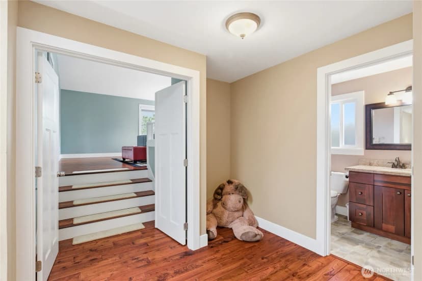 Property photo for 10927 Ne 157th Street, Bothell photo 20