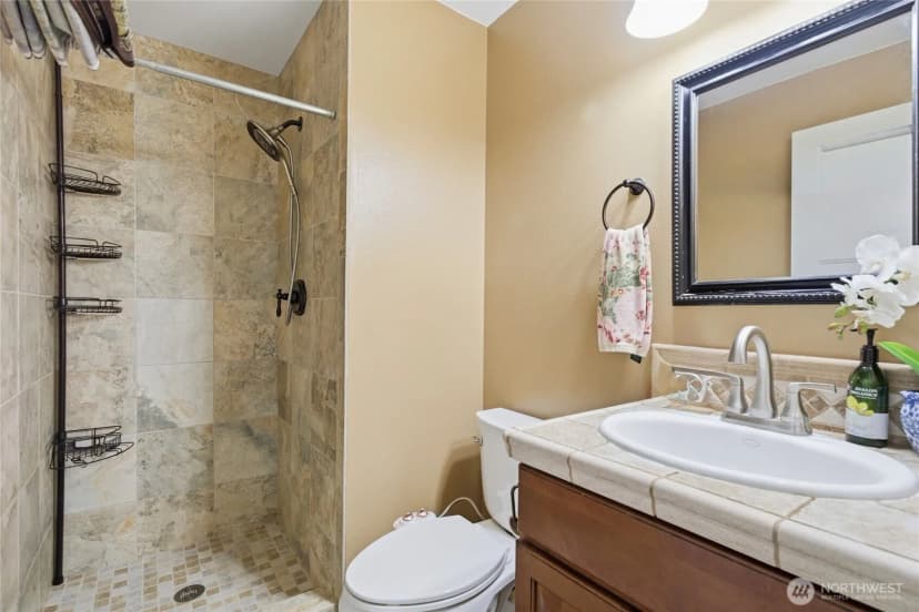 Property photo for 10927 Ne 157th Street, Bothell photo 19