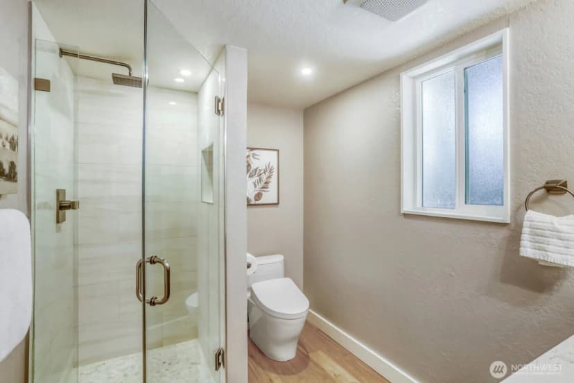 Property photo for 15301 Se 48th Drive, Bellevue photo 20