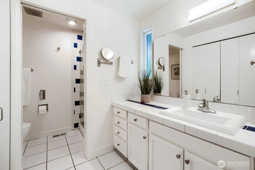 Property photo for 15301 Se 48th Drive, Bellevue photo 12