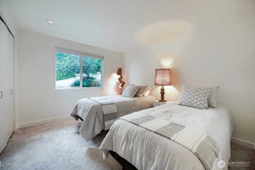 Property photo for 15301 Se 48th Drive, Bellevue photo 15