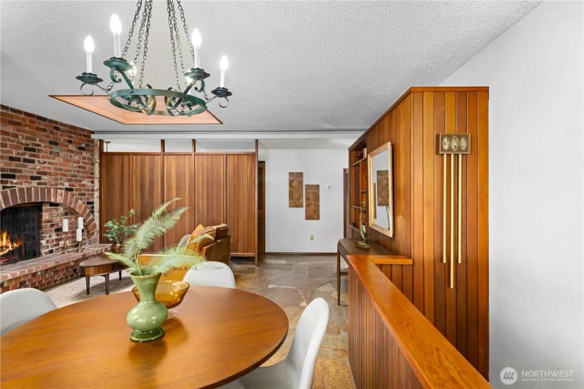 Property photo for 11032 39th Avenue Ne, Seattle photo 17