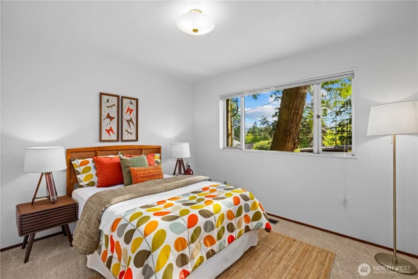 Property photo for 11032 39th Avenue Ne, Seattle photo 18