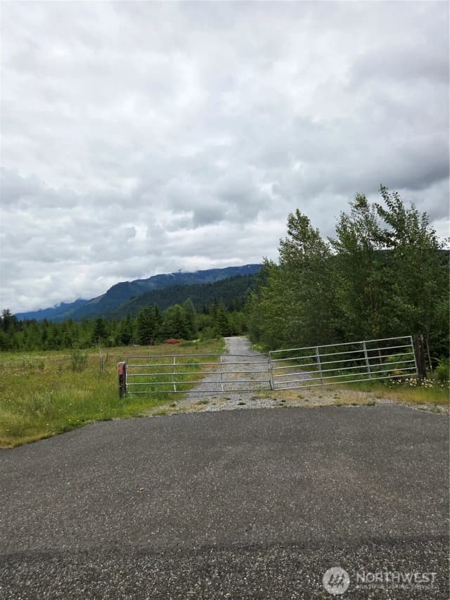 Property photo for 9242 Heady Road, Sumas