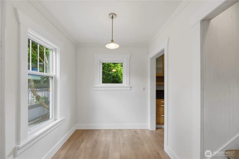 Property photo for 119 1/2 Main Street, Renton photo 13