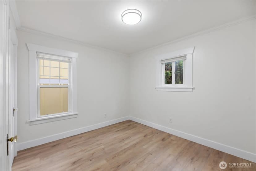 Property photo for 119 1/2 Main Street, Renton photo 21