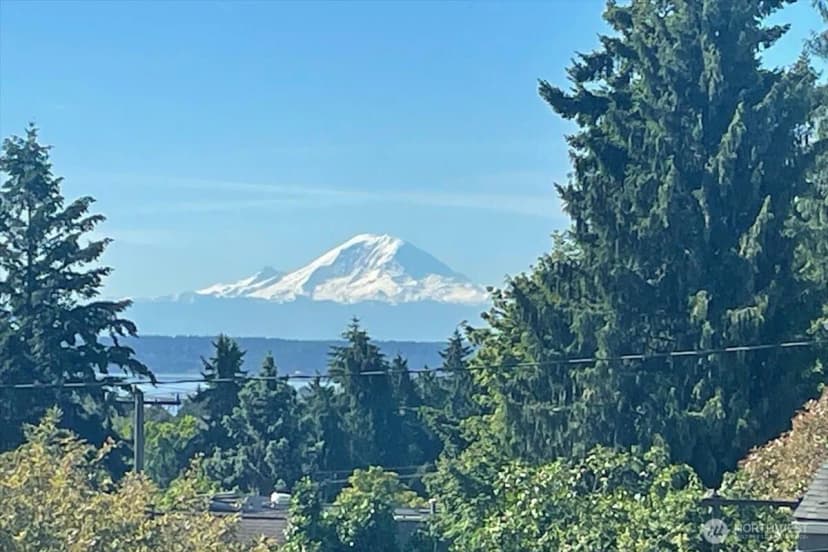 Property photo for 1902 Ne 73rd Street, Seattle photo 34