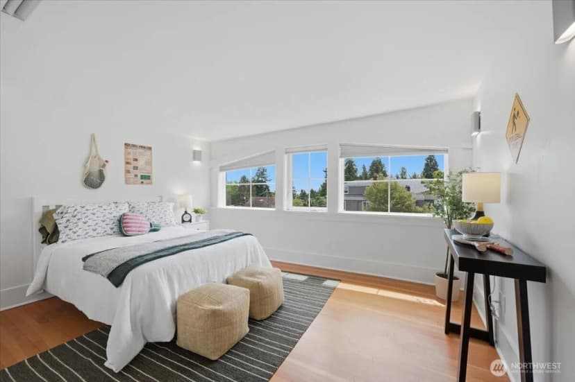 Property photo for 1902 Ne 73rd Street, Seattle photo 19