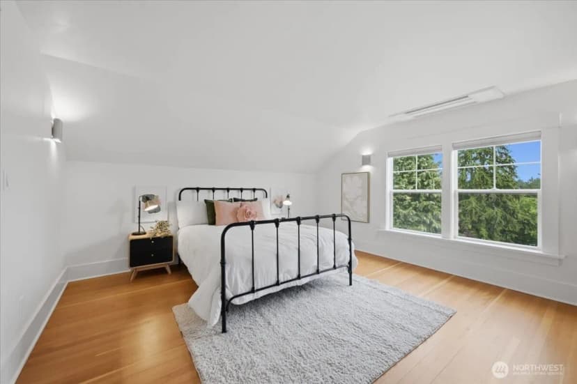 Property photo for 1902 Ne 73rd Street, Seattle photo 23