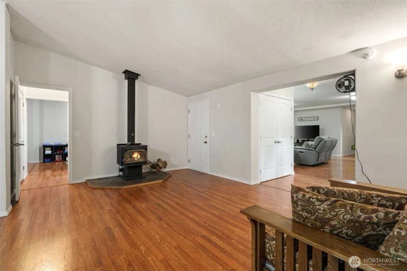 Property photo for 23978 Stottlemeyer Road Ne, Poulsbo photo 18