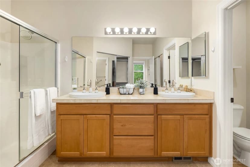 Property photo for 24253 Ne Vine Maple Way, Redmond photo 15
