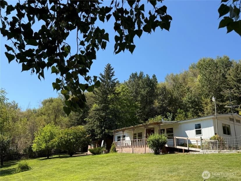 Property photo for 24 Hubbert Road, Omak photo 7