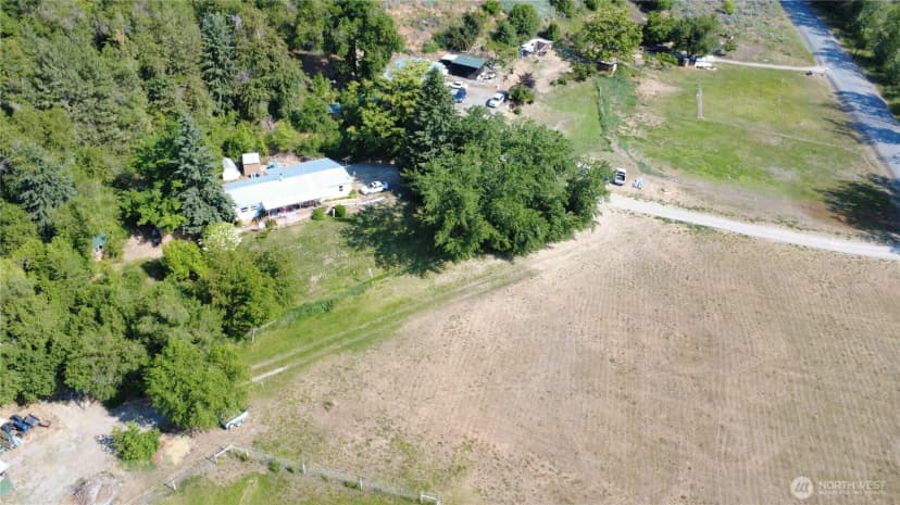 Property photo for 24 Hubbert Road, Omak photo 3