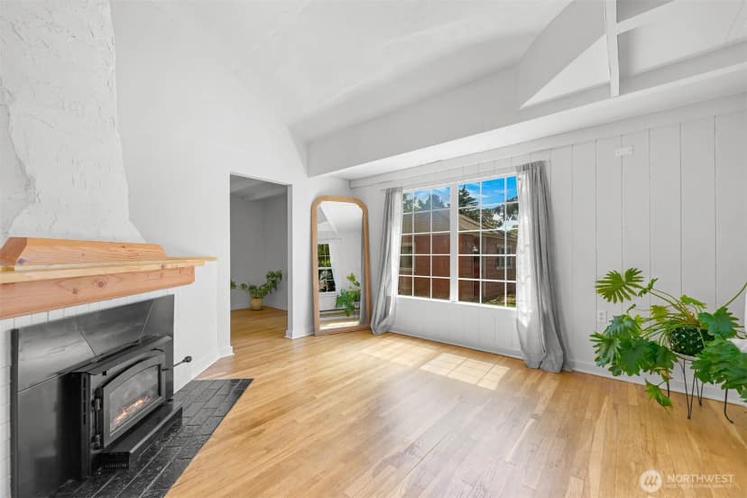 Property photo for 2500 I Street, Bellingham photo 6