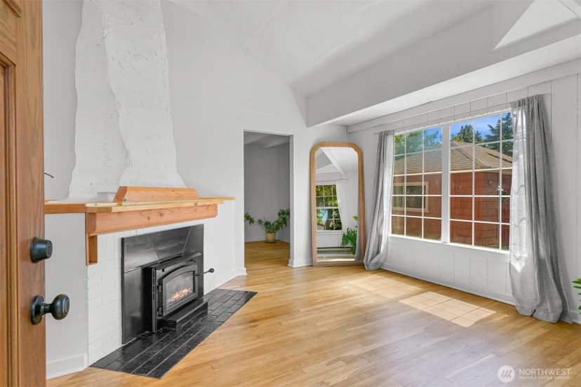 Property photo for 2500 I Street, Bellingham photo 5