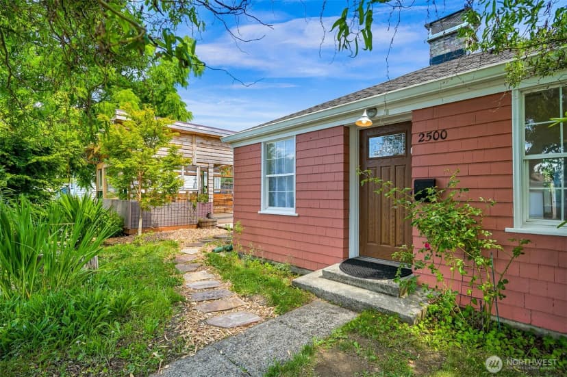 Property photo for 2500 I Street, Bellingham photo 24