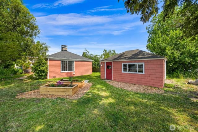 Property photo for 2500 I Street, Bellingham photo 3