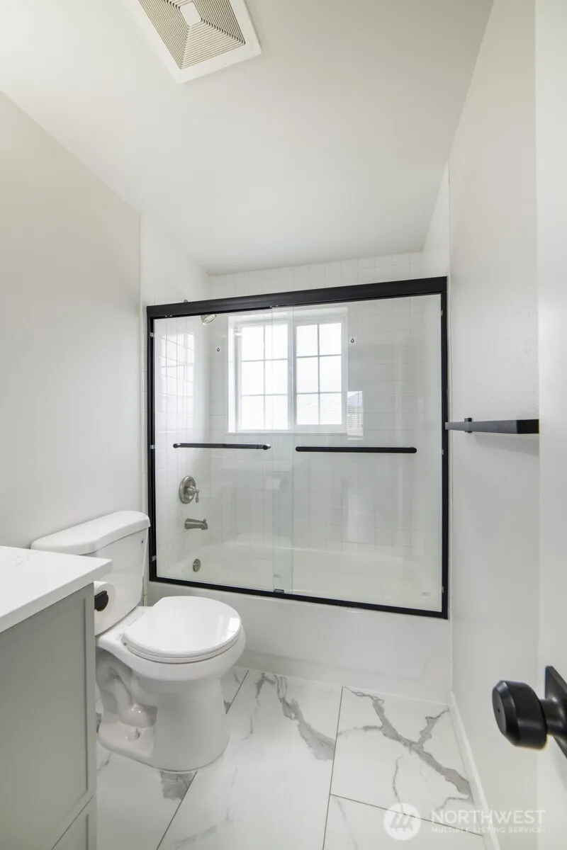 Property photo for 520 N Laventure Road, Mount Vernon photo 19