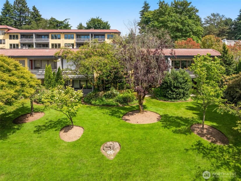 Property photo for 11626 100th Avenue Ne #c116, Kirkland photo 4