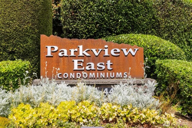 Property photo for 11626 100th Avenue Ne #c116, Kirkland photo 2
