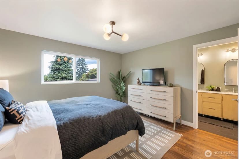 Property photo for 3802 Ne 90th Street, Seattle photo 11