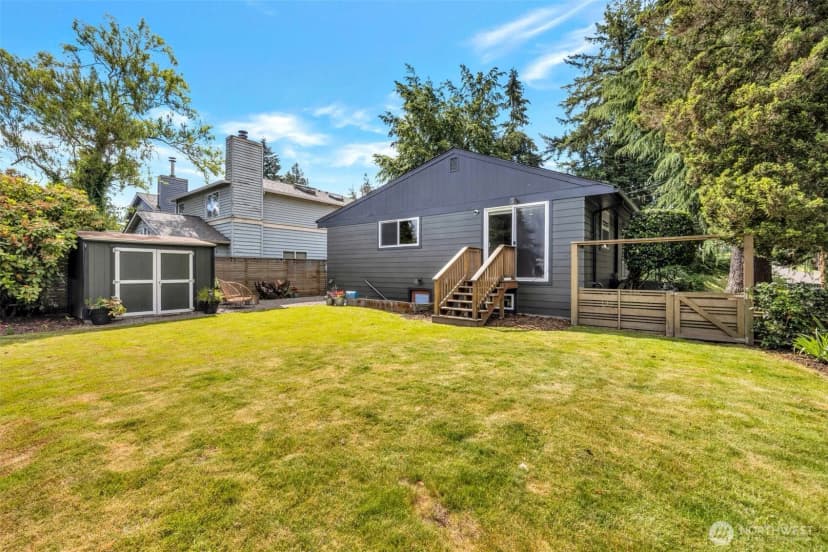 Property photo for 3802 Ne 90th Street, Seattle photo 4