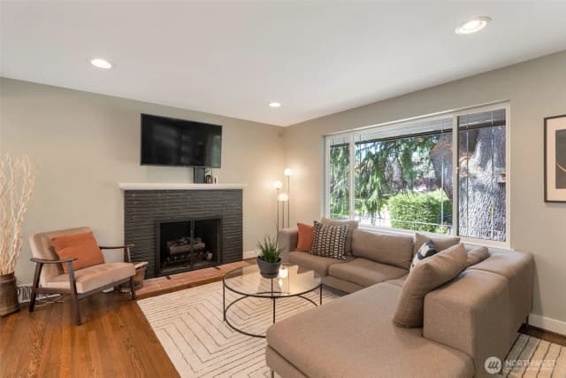 Property photo for 3802 Ne 90th Street, Seattle photo 5