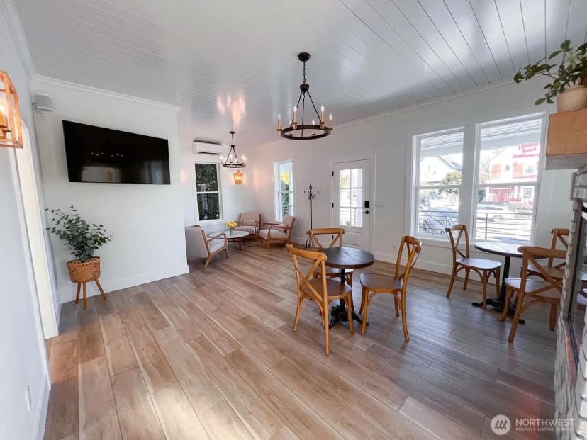 Property photo for 112 Avenue A, Snohomish photo 6