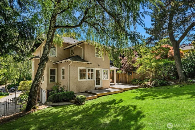 Property photo for 131 Madrona Place E, Seattle photo 31