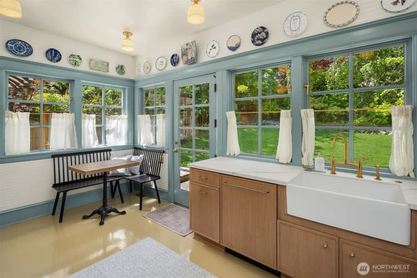 Property photo for 131 Madrona Place E, Seattle photo 13