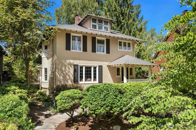 Property photo for 131 Madrona Place E, Seattle