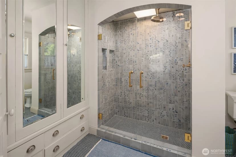 Property photo for 131 Madrona Place E, Seattle photo 20