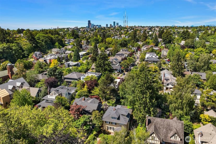 Property photo for 131 Madrona Place E, Seattle photo 35