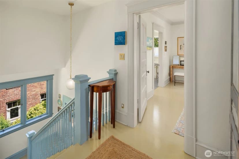 Property photo for 131 Madrona Place E, Seattle photo 16