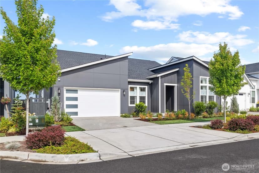 Property photo for 23380 Se Larch Street, Black Diamond