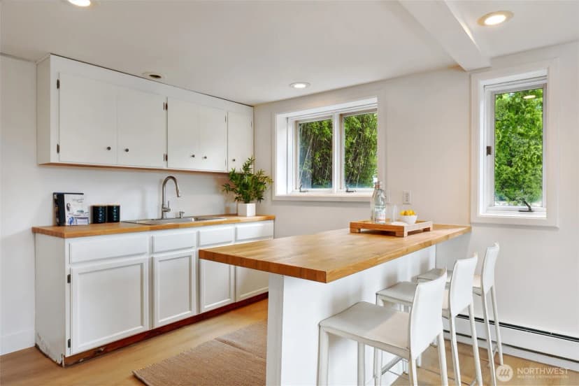 Property photo for 3951 Dayton Avenue N, Seattle photo 34