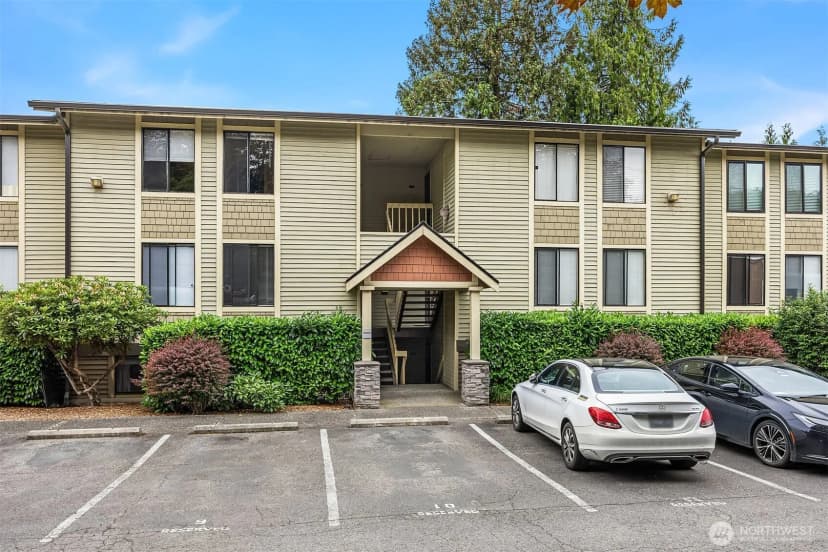 Property photo for 11801 100th Avenue Ne #a103, Kirkland photo 18