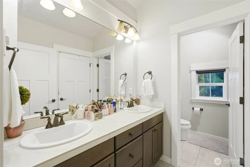 Property photo for 11522 157th Court Ne #c, Redmond photo 14