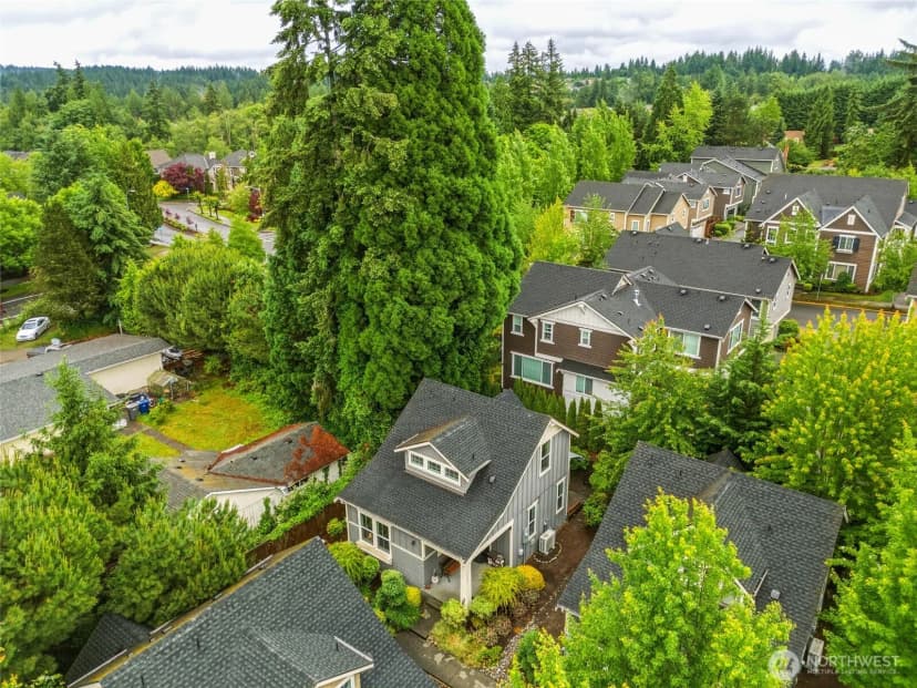 Property photo for 11522 157th Court Ne #c, Redmond photo 18