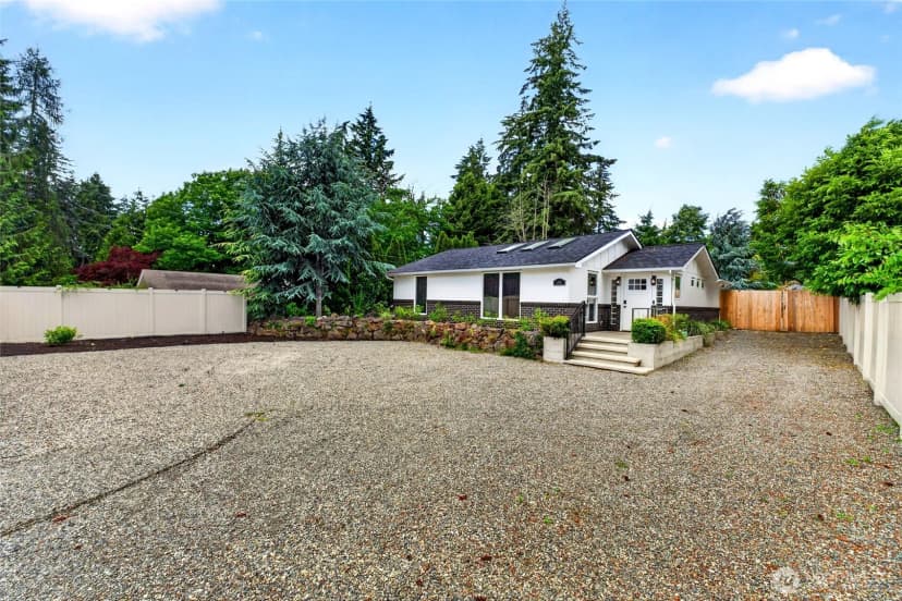 Property photo for 1420 S 359th Street, Federal Way photo 28