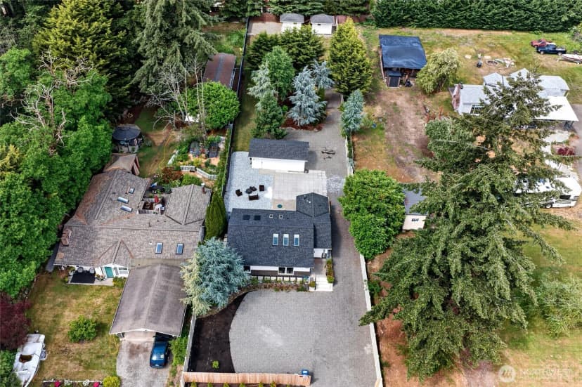 Property photo for 1420 S 359th Street, Federal Way photo 29