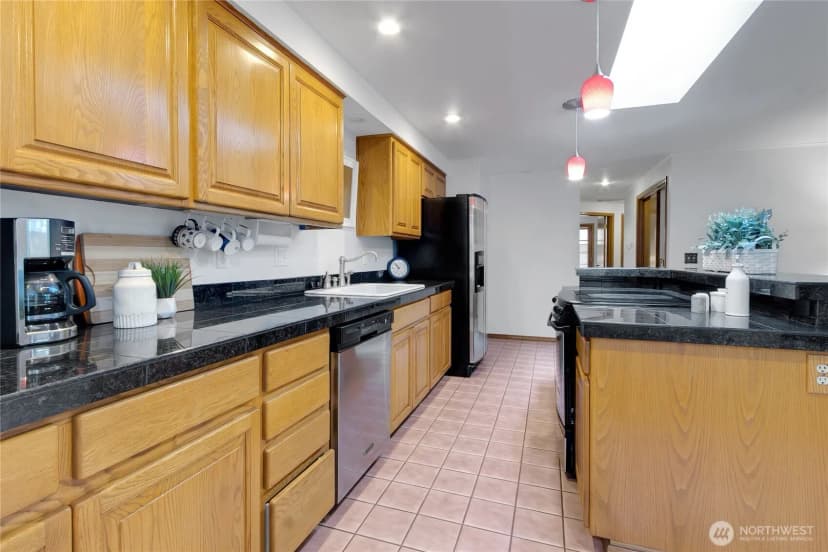Property photo for 17532 Se 292nd Place, Kent photo 11