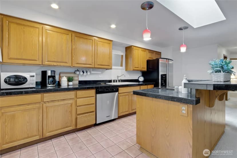 Property photo for 17532 Se 292nd Place, Kent photo 8