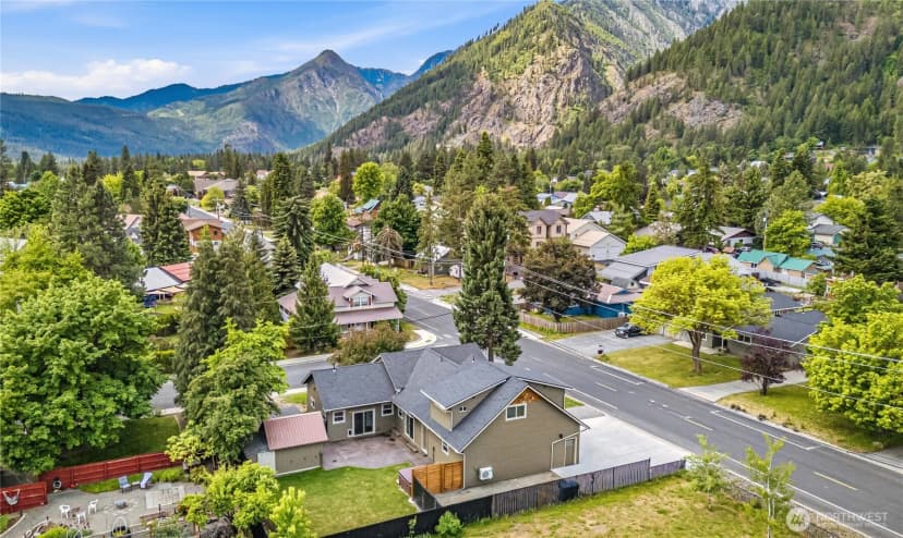 Property photo for 106 Evans Street, Leavenworth photo 2