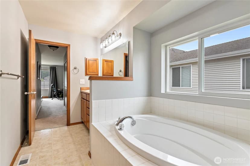 Property photo for 28117 239th Place Se, Maple Valley photo 22
